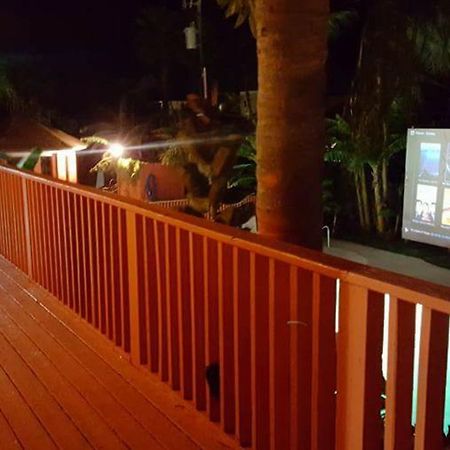 South Padre Inn サウス・パドリー・アイランド エクステリア 写真